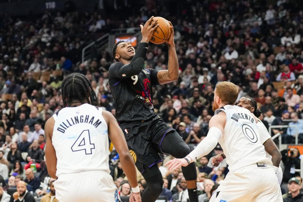 不堪重负！霍里：参加国家队比赛过频让姚明NBA生涯早早结束